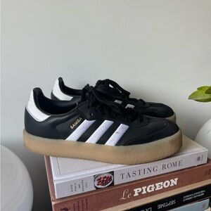 Adidas Sambas - Crepe Sole